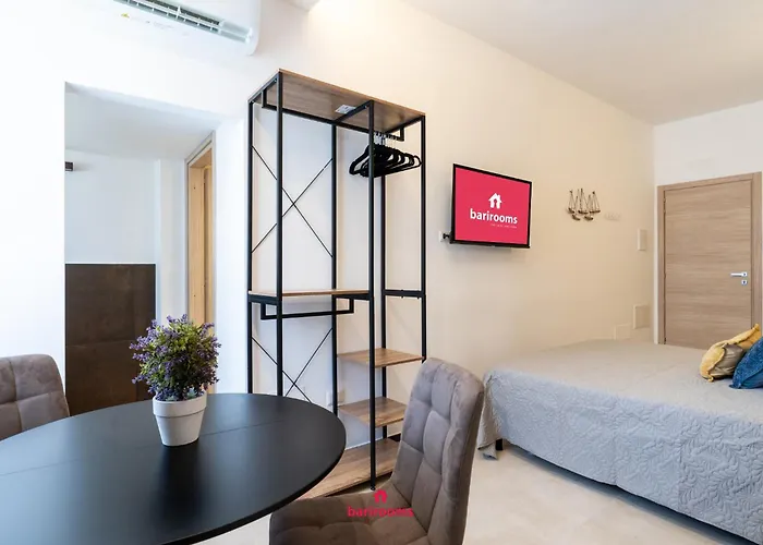 Barirooms - Urban 163 Guest house *